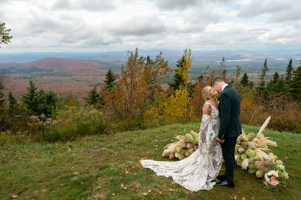 As one of the world’s lea. The Best New England Mountain Wedding Venues And New York Mountain Top Wedding Venues