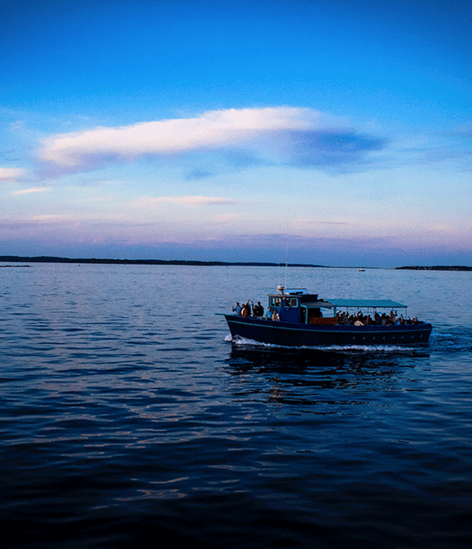 The most recent service was in summer 2017) normally, seven of the boston harbor islands can be reached by ferry: Mahi Cruises
