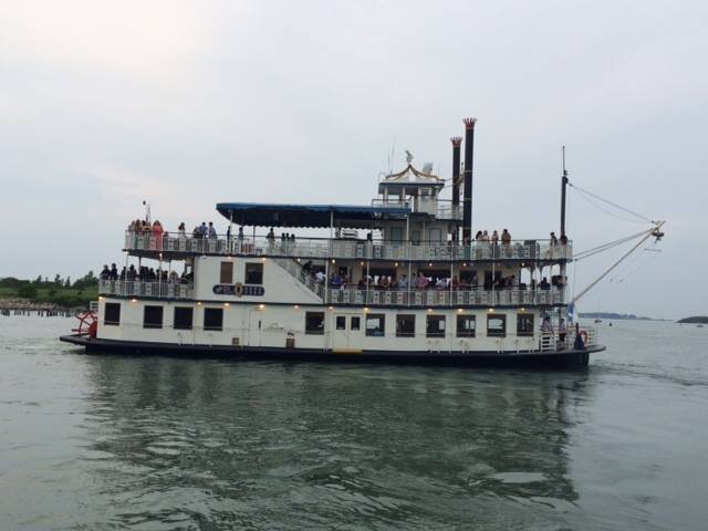 We know that winter in boston can be cold but. Mcq Paddle Wheel 280 Guests Boston Charter Boat Rent A Boat In Boston